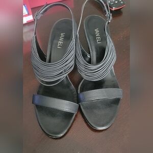 Vaneli Women's Black Sandals